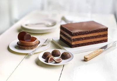 Tegral Satin Moist Chocolate Hazelnut