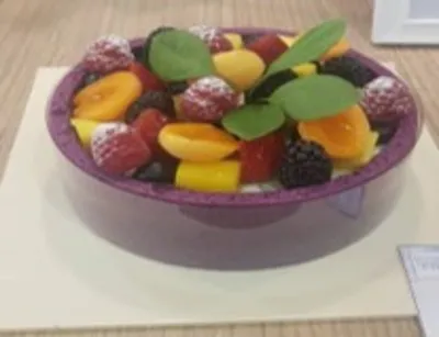 Ivory Chocolate Mix Berry & Crepe Cake